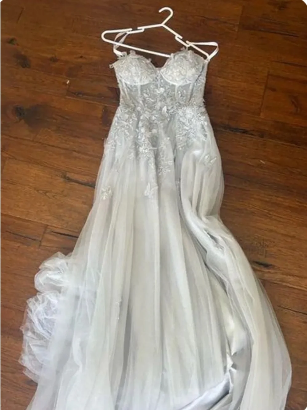 Elegant Light Gray Lace Corset A-Line Dress with Front Slit